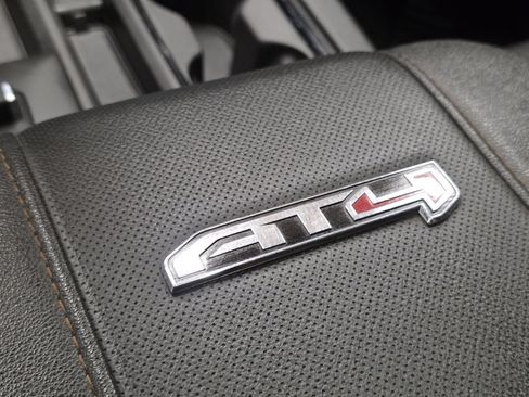 Used 2025 GMC Sierra 2500 AT4 w/ AT4 Premium Plus Package AWD/4WD image 44