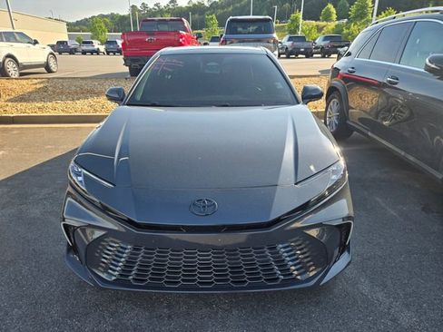Used 2025 Toyota Camry XSE FWD image 2