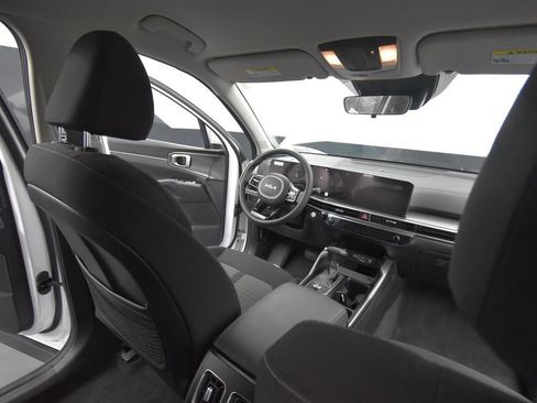 New 2025 Kia Sorento LX FWD image 20