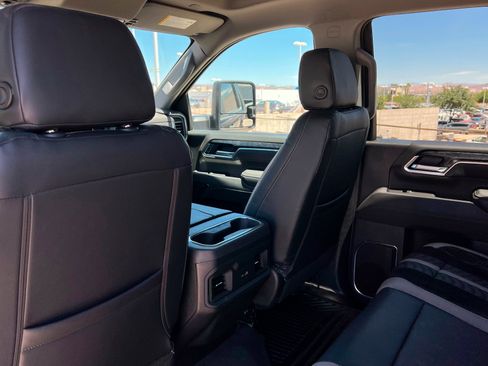 New 2025 Chevrolet Silverado 2500 LT w/ Z71 Chrome Sport Edition image 20