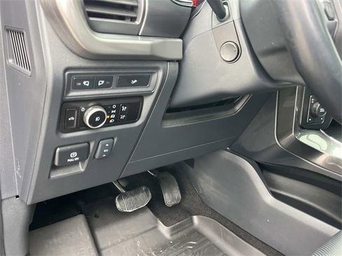 Certified 2023 Ford F150 Lariat w/ Equipment Group 502A High image 31