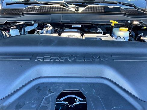 Used 2024 RAM 3500 Limited w/ Safety Group image 21