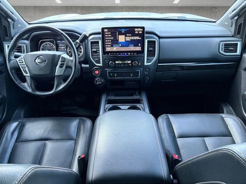 Used 2019 Nissan Titan SL w/ Midnight Edition image 20
