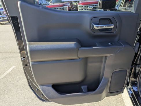 Used 2024 Chevrolet Silverado 1500 Custom Trail Boss AWD/4WD image 28