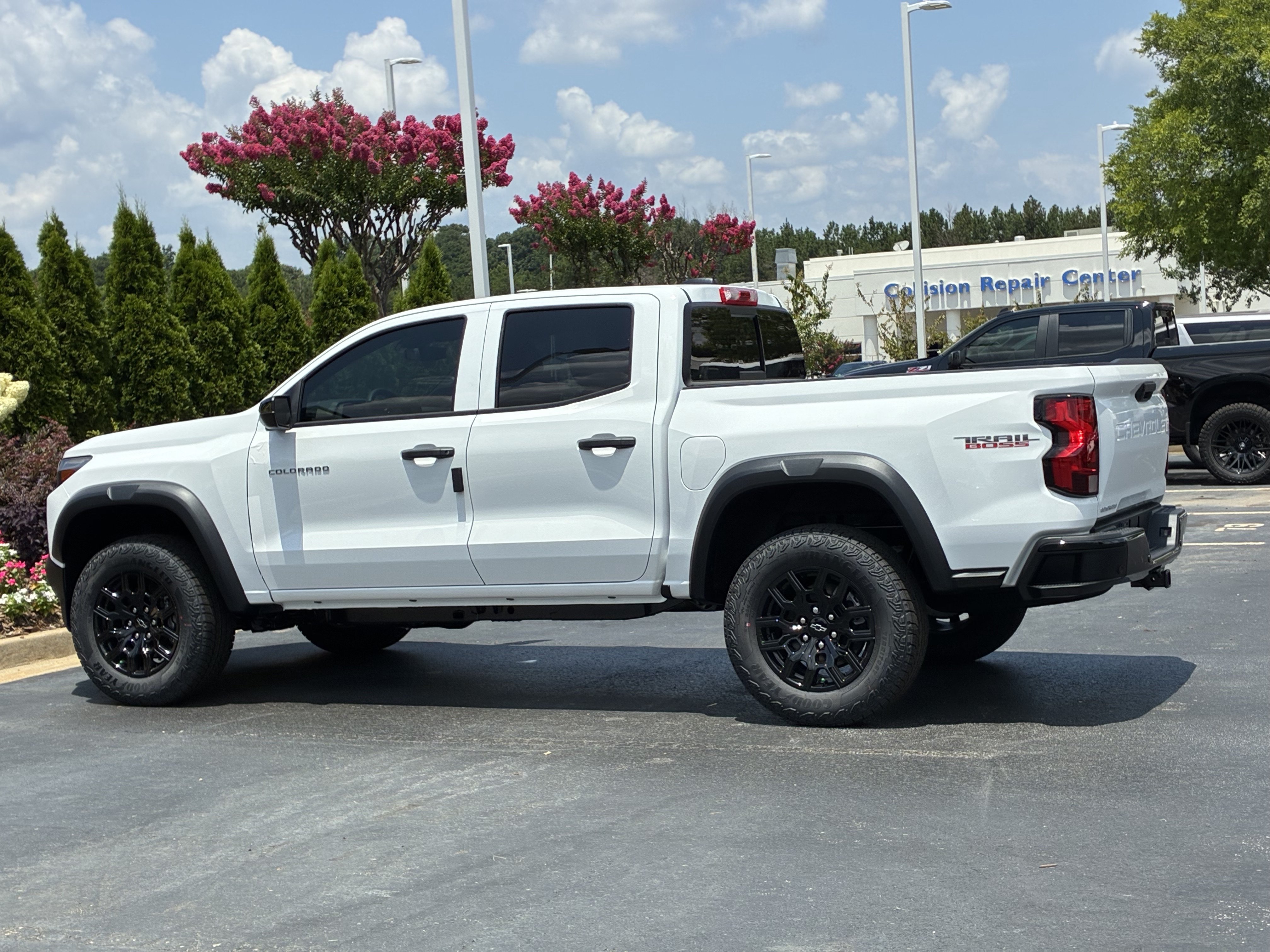 New 2026 Chevrolet Colorado Trail Boss AWD/4WD image 9