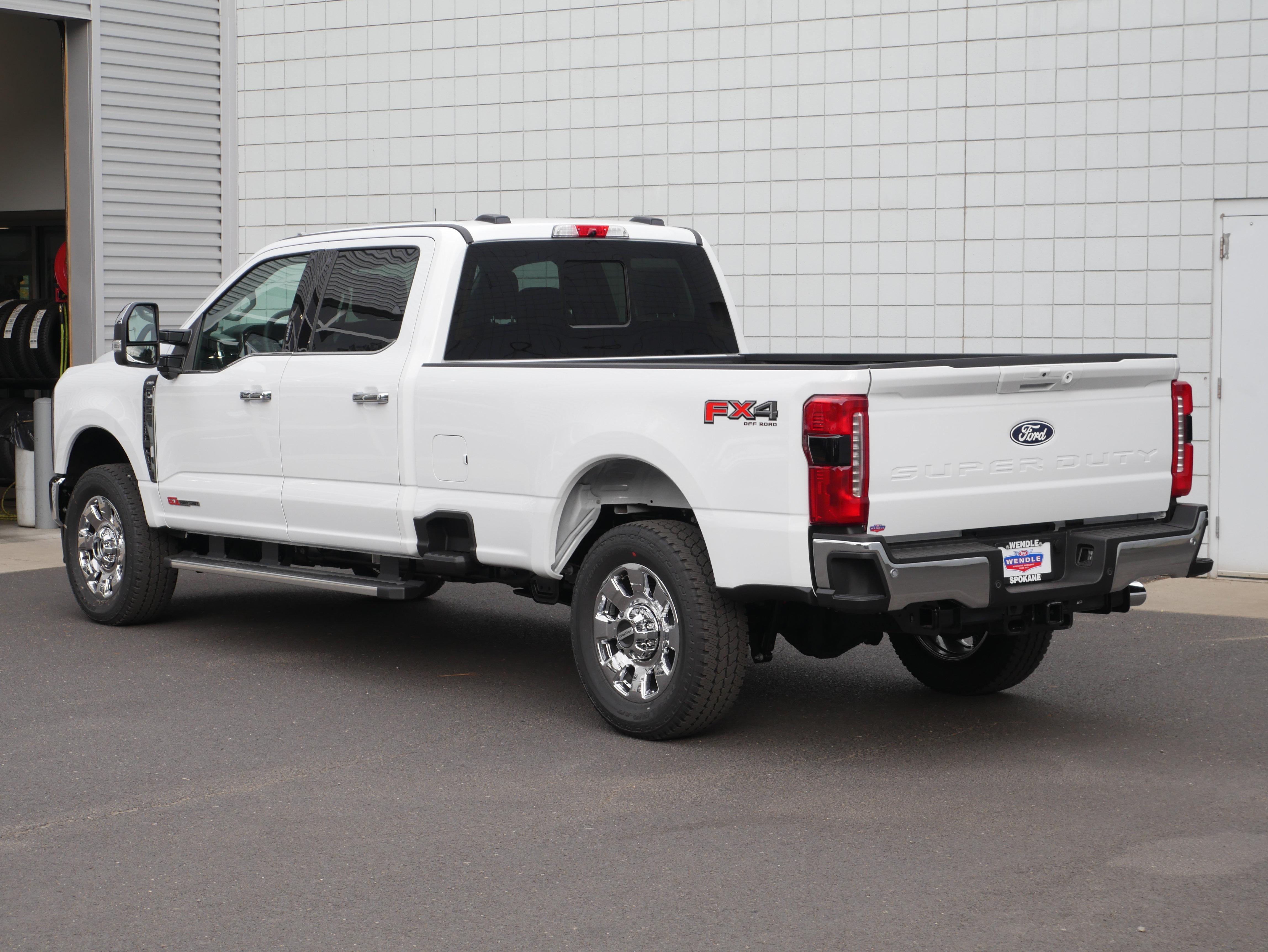 New 2027 Ford F350 Lariat w/ Lariat Premium Package AWD/4WD image 24