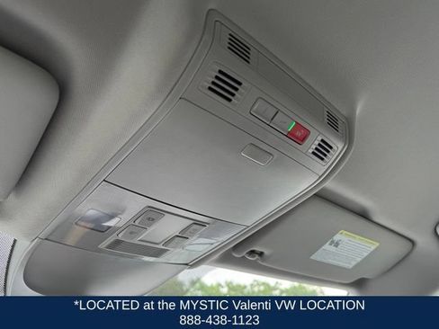 Certified 2023 Volkswagen Taos SE AWD/4WD image 35
