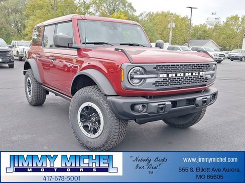 New 2025 Ford Bronco Badlands w/ Sasquatch Package image 1