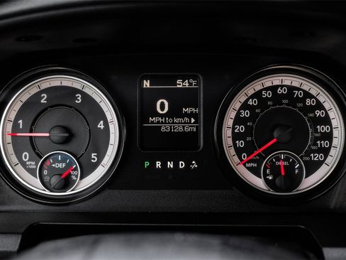 Used 2018 RAM 2500 Tradesman w/ Chrome Appearance Group image 15