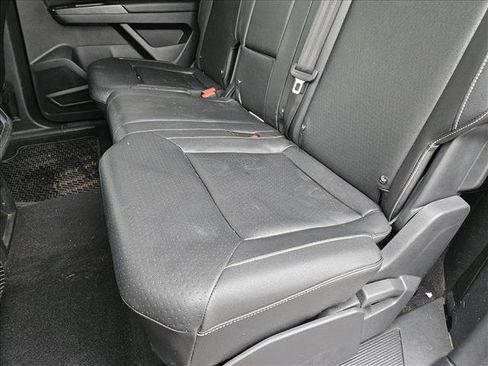 Used 2021 Volkswagen Atlas SE image 14