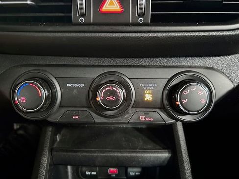 Used 2023 Kia Forte LXS w/ LXS Technology Package FWD image 22