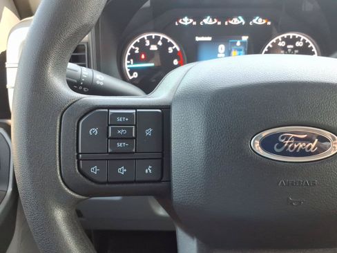 Used 2024 Ford F250 XLT w/ Snow Plow Prep Package AWD/4WD image 17