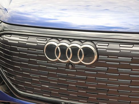 Certified 2023 Audi Q4 e-tron Premium Plus w/ Premium Plus AWD/4WD image 12