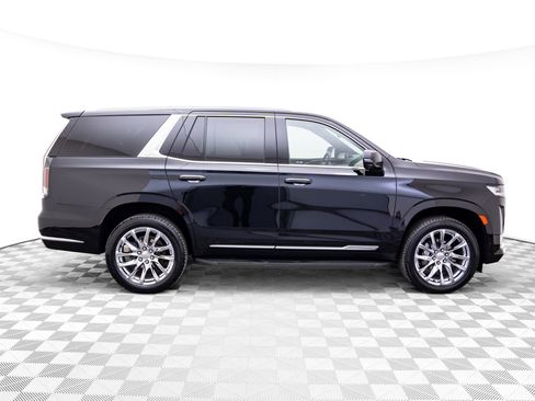 Used 2021 Cadillac Escalade Premium Luxury w/ LPO, Radiant Package image 7