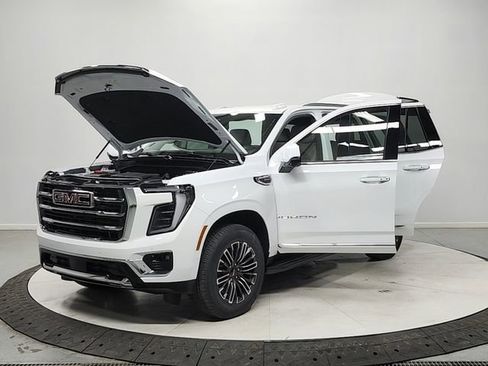 New 2026 GMC Yukon Elevation image 11