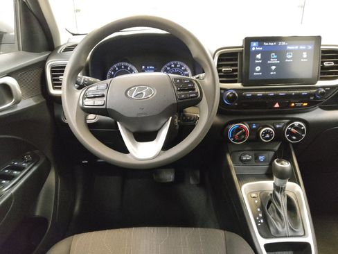 Used 2021 Hyundai Venue SE FWD image 22
