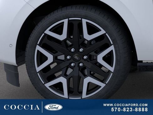 New 2026 Ford Expedition Max Platinum AWD/4WD image 19