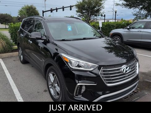 Used 2017 Hyundai Santa Fe FWD w/ Cargo Package image 5