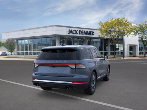 New 2026 Lincoln Aviator Premiere image 8