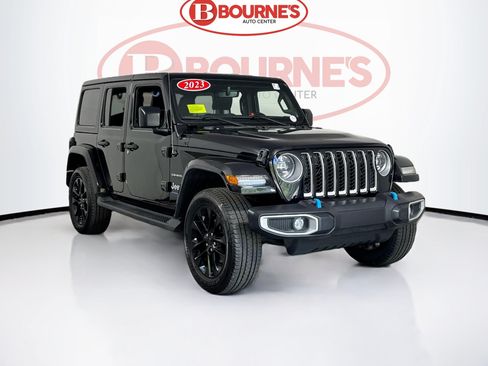 Used 2023 Jeep Wrangler Unlimited Sahara w/ Cold Weather Group AWD/4WD image 1