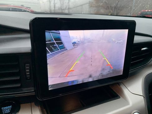 Used 2023 Ford Explorer XLT w/ Class IV Trailer Tow Package image 35