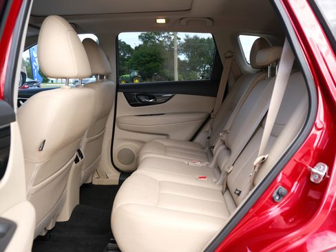 Used 2017 Nissan Rogue SL w/ SL Premium Package image 20