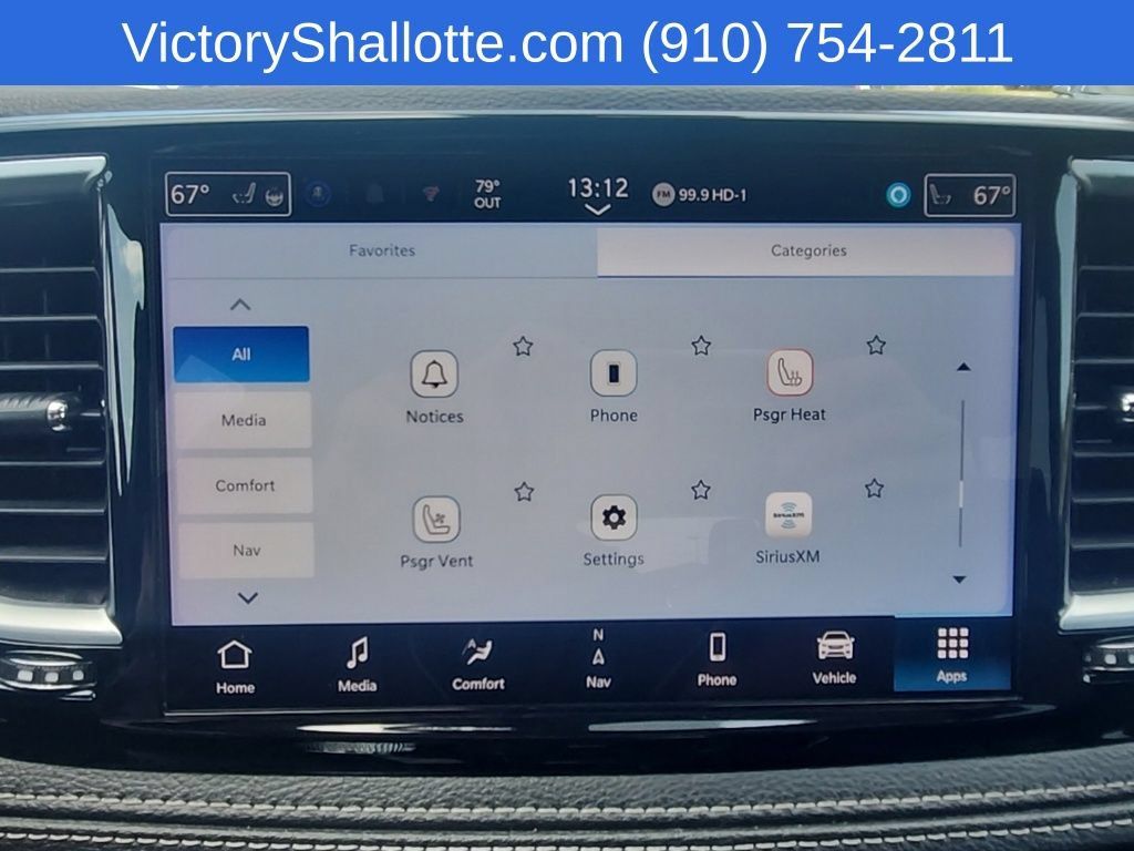 Used 2025 Chrysler Pacifica Limited FWD image 46