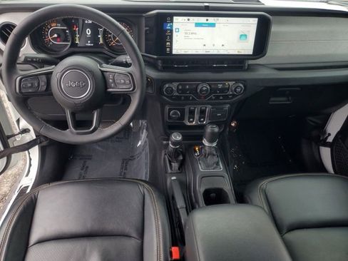 Used 2025 Jeep Wrangler Sport image 28