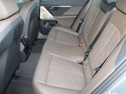 Used 2026 BMW 530i w/ Premium Package RWD image 20