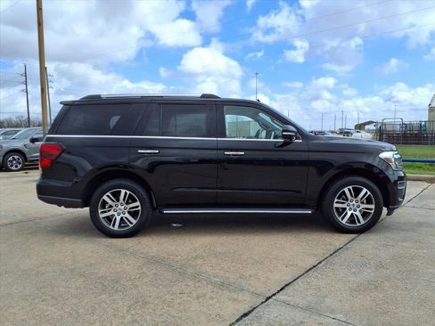 Certified 2023 Ford Expedition Limited image 8