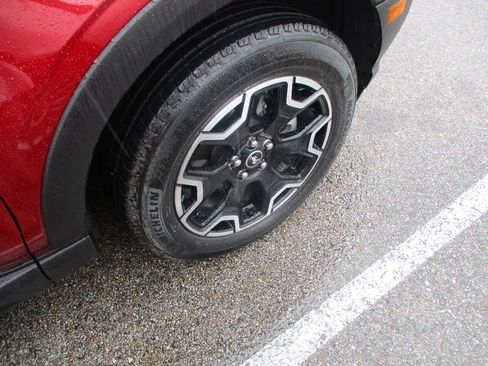 Used 2025 Ford Bronco Sport Outer Banks w/ Outer Banks Tech Package+ AWD/4WD image 24