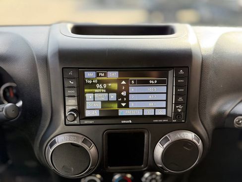 Used 2017 Jeep Wrangler Unlimited Sport w/ Connectivity Group image 22