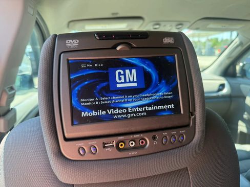 Used 2017 Chevrolet Traverse LS w/ LPO, 'HIT The Road' Package AWD/4WD image 25