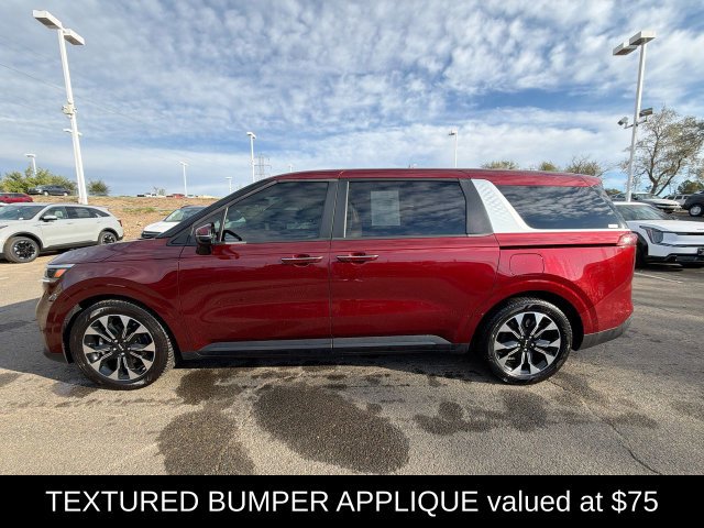Used 2023 Kia Carnival EX FWD image 3