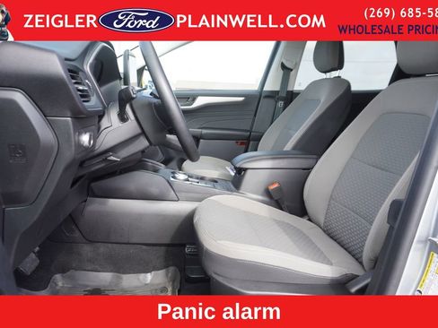 Used 2022 Ford Escape SE w/ Cold Weather Package image 17
