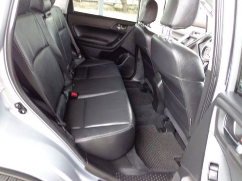 Used 2015 Subaru Forester 2.5i Limited image 19