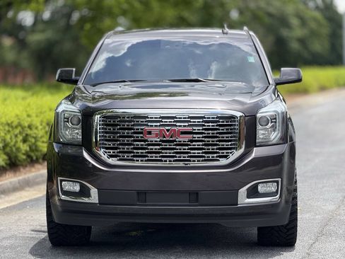 Used 2018 GMC Yukon Denali w/ Denali Ultimate Package AWD/4WD image 4