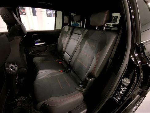 Used 2025 Mercedes-Benz GLB 35 AMG 4MATIC image 19