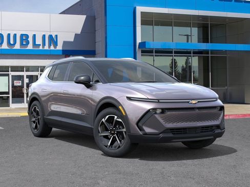 New 2026 Chevrolet Equinox EV LT image 8