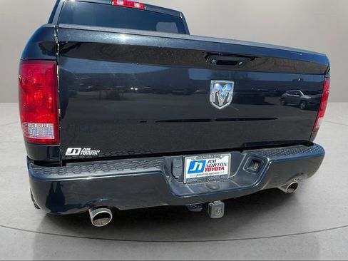 Used 2017 RAM 1500 Express w/ Express Value Package image 12