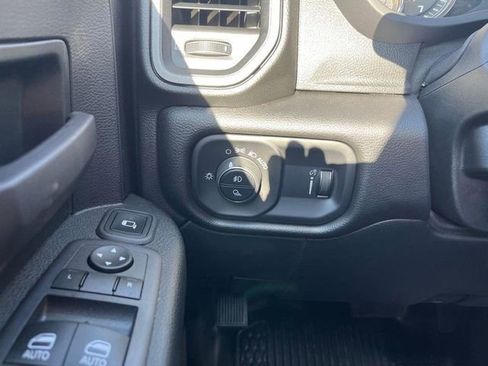 Used 2023 RAM 3500 Tradesman w/ Chrome Appearance Group AWD/4WD image 32