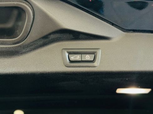 Used 2021 BMW X5 xDrive40i w/ M Sport Package image 8