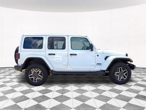 New 2026 Jeep Wrangler Unlimited Sahara AWD/4WD image 11