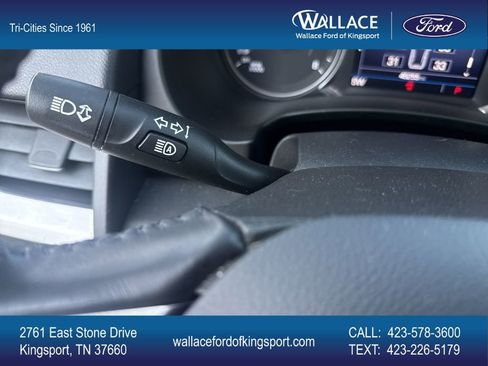 Used 2020 GMC Terrain SLE w/ Elevation Edition image 17