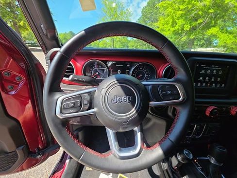 Used 2021 Jeep Gladiator Rubicon w/ Trailer Tow Package AWD/4WD image 14