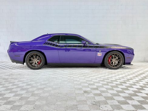 Used 2016 Dodge Challenger SRT Hellcat RWD image 3