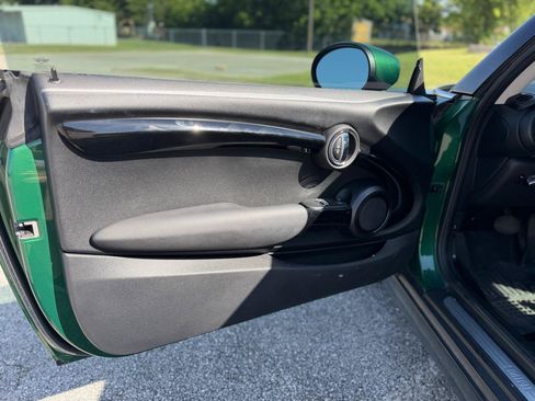 Used 2020 MINI Cooper 2-Door Hardtop FWD image 9