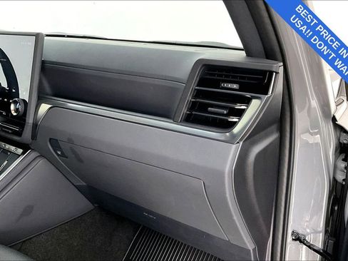 Used 2025 Lexus GX 550 w/ Accessory Package (2T) image 22