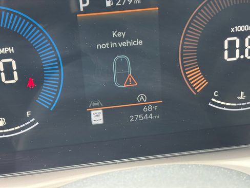 Used 2025 Hyundai Tucson SEL FWD image 41
