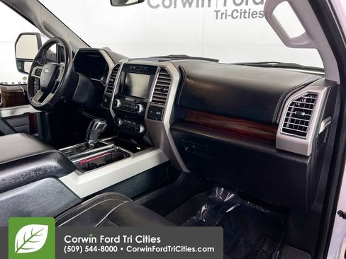 Used 2015 Ford F150 Lariat AWD/4WD image 27
